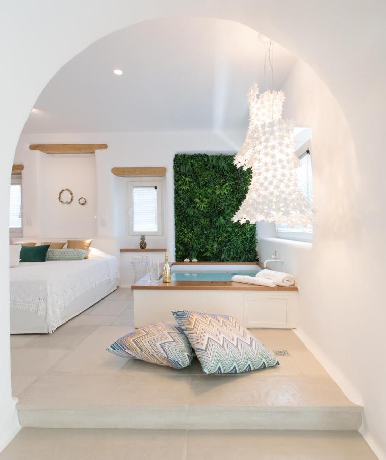 Euphoria Downtown * Naxos City